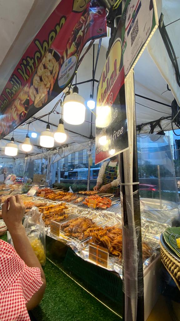 Pratunam market  street food - Thailand-SUBBURN.COM
