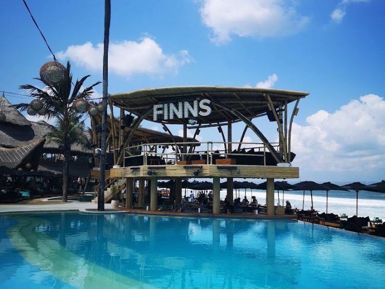 Finns beach Club Bali - SUBBURN.COM