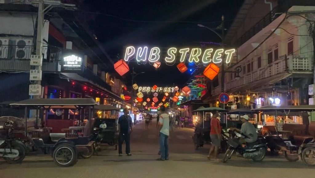 Pub Street Cambodia- Siem Reap - SUBBURN.COM
