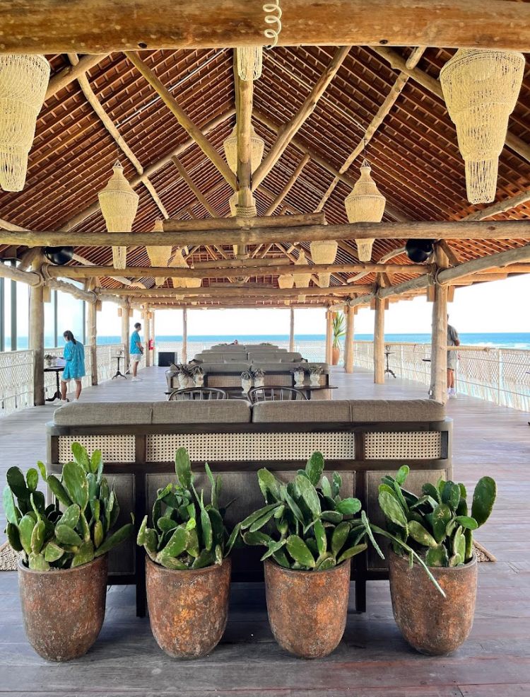 Canna Beach Club Bali - SUBBURN.COM