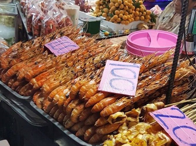 Pratunam Market - Best things to do in Thailand- 