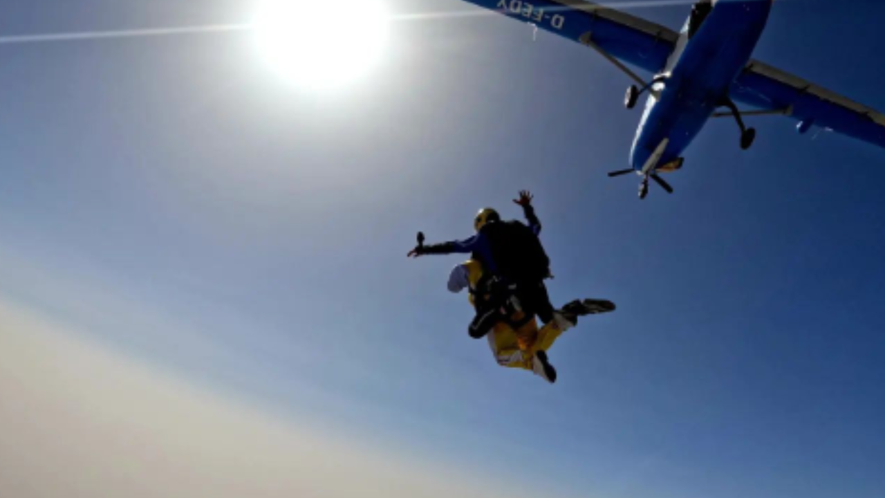 Tandem skydive vietnam - featured image