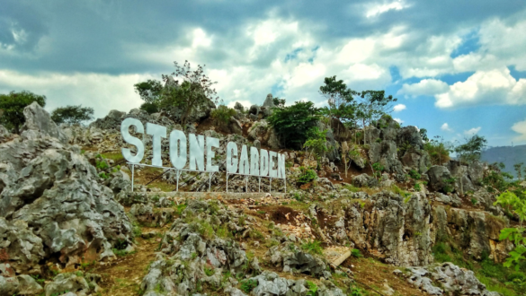 Stone Garden Goa Pawon, Bandung Jawa Barat Indonesia - subburn.com