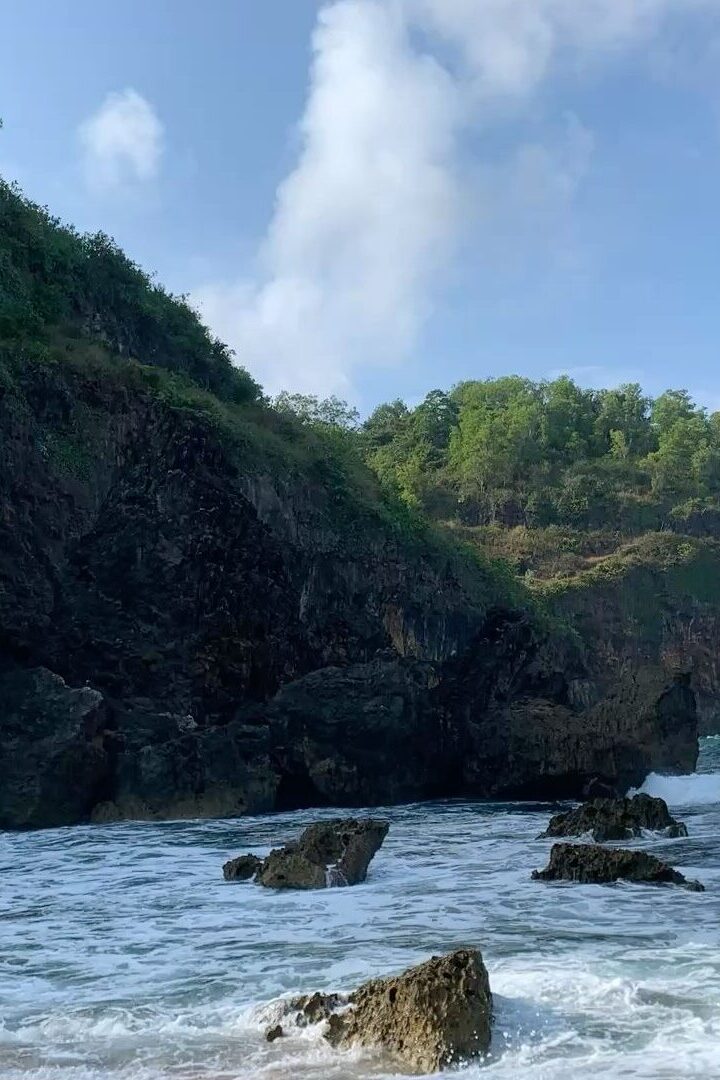 GEO PARK CILETUH Beach - SUBBURN.COM